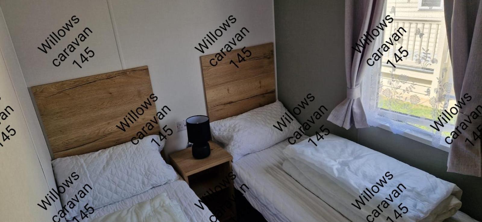 Willows Caravan 145 Llanddwywe Exterior photo